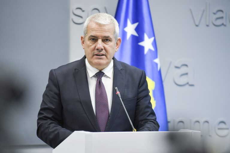 Rreziku i lartë nga temperaturat e larta – ndalohet përdorimi i fishekzjarreve dhe ndezja e zjarreve për piknik