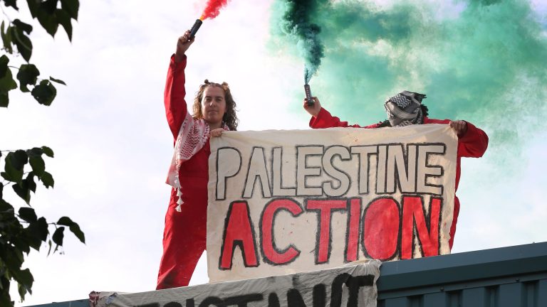 “Palestine Action” përballë ndalimit në Britani: Çfarë ka bërë në të vërtetë kjo organizatë?