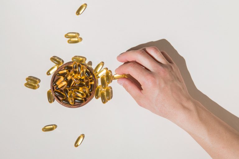 A duhet të vazhdoni të merrni suplemente me vitaminë D gjatë verës?