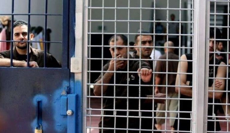 ‘Akt barbarie’: Komisioni i Knesset-it avancon projektligjin për ekzekutimin e të burgosurve palestinezë