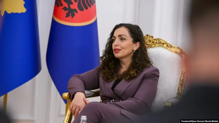 Presidentja do t’u kërkojë partive kompromis, pasi Kosova rrezikon të mbetet pa buxhet Presidentja do t’u kërkojë partive kompromis, pasi Kosova rrezikon të mbetet pa buxhet