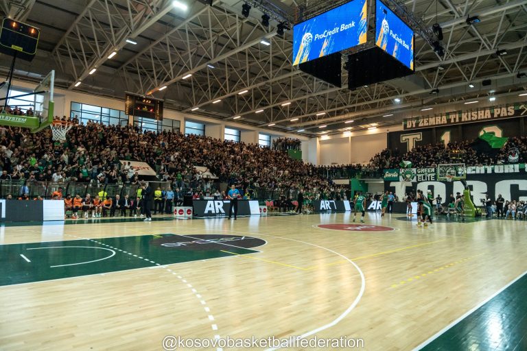 Ministria investon 400 mijë euro në palestrën “Minatori” Ministria investon 400 mijë euro në palestrën “Minatori”