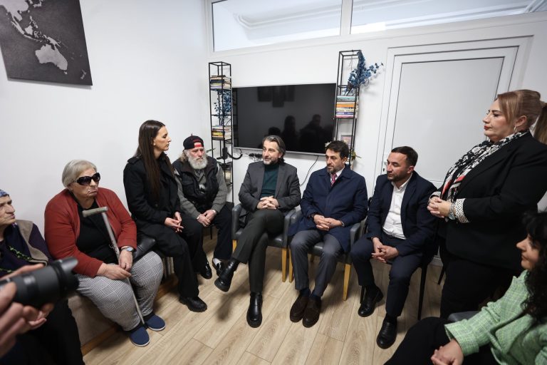 Partneritet i fuqishëm: Komuna e Prishtinës, BIK dhe “Bereqeti” për përkujdesjen ndaj të moshuarve Partneritet i fuqishëm: Komuna e Prishtinës, BIK dhe “Bereqeti” për përkujdesjen ndaj të moshuarve
