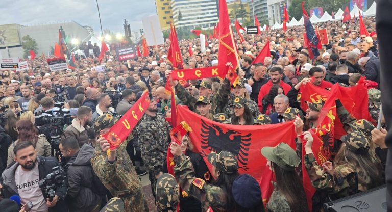 Protestë paqësore në Shkup kundër Gjykatës Speciale në Hagë