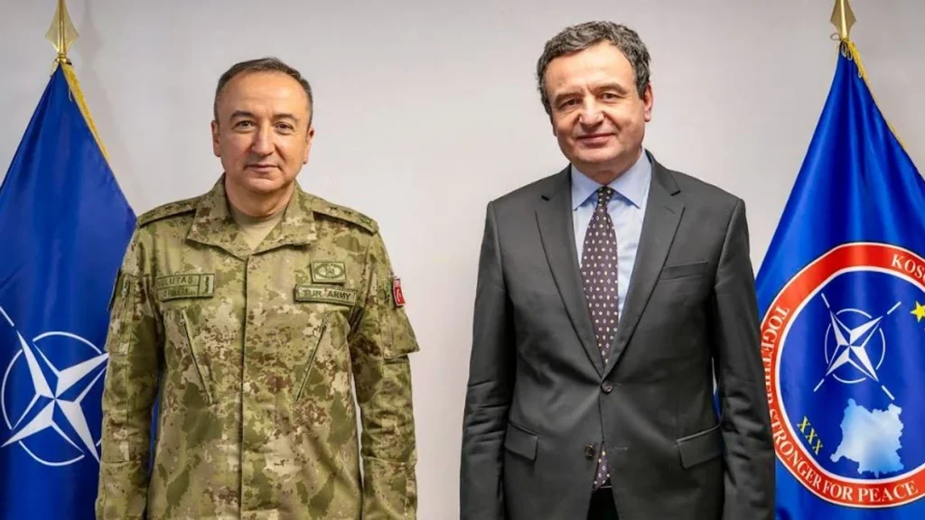 Mes sfidave të sigurisë: Kurti dhe KFOR-i koordinojnë qëndrimet për stabilitetin në vend