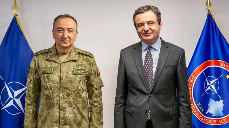 Mes sfidave të sigurisë: Kurti dhe KFOR-i koordinojnë qëndrimet për stabilitetin në vend