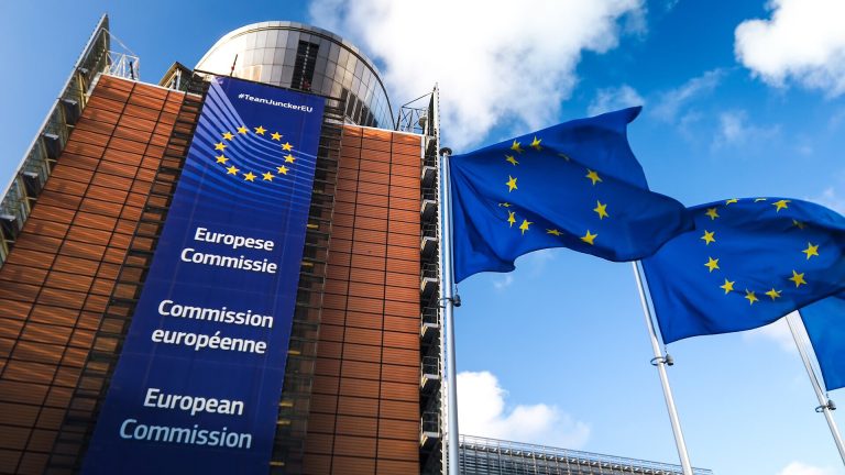 Komisioni Evropian zbut masat ndaj Kosovës, 216 milionë euro lirohen pjesërisht Komisioni Evropian zbut masat ndaj Kosovës, 216 milionë euro lirohen pjesërisht