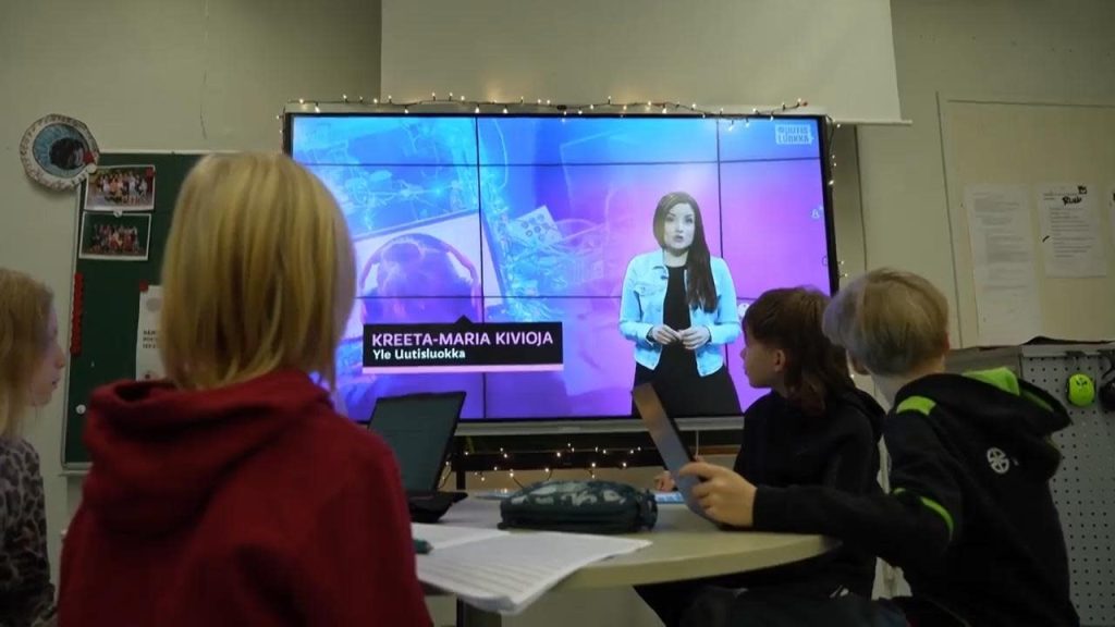 Finlanda i pajis fëmijët me aftësi për të dalluar lajmet e rreme të inteligjencës artificiale