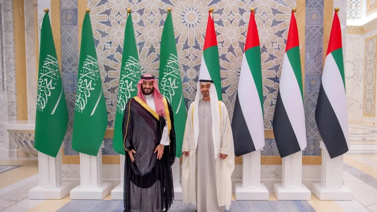 Një luftë dixhitale shpërfaq përmasat e vërteta të krisjes mes Emirateve dhe Arabisë Saudite
