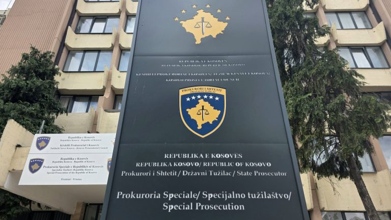Prokuroria speciale nis zhvarrosjen në Zubin Potok, dy të ndaluar