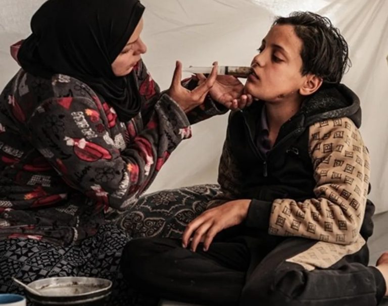 Përtej plagëve: Si një nëna mban gjallë shpresën e djalit të saj në Gaza
