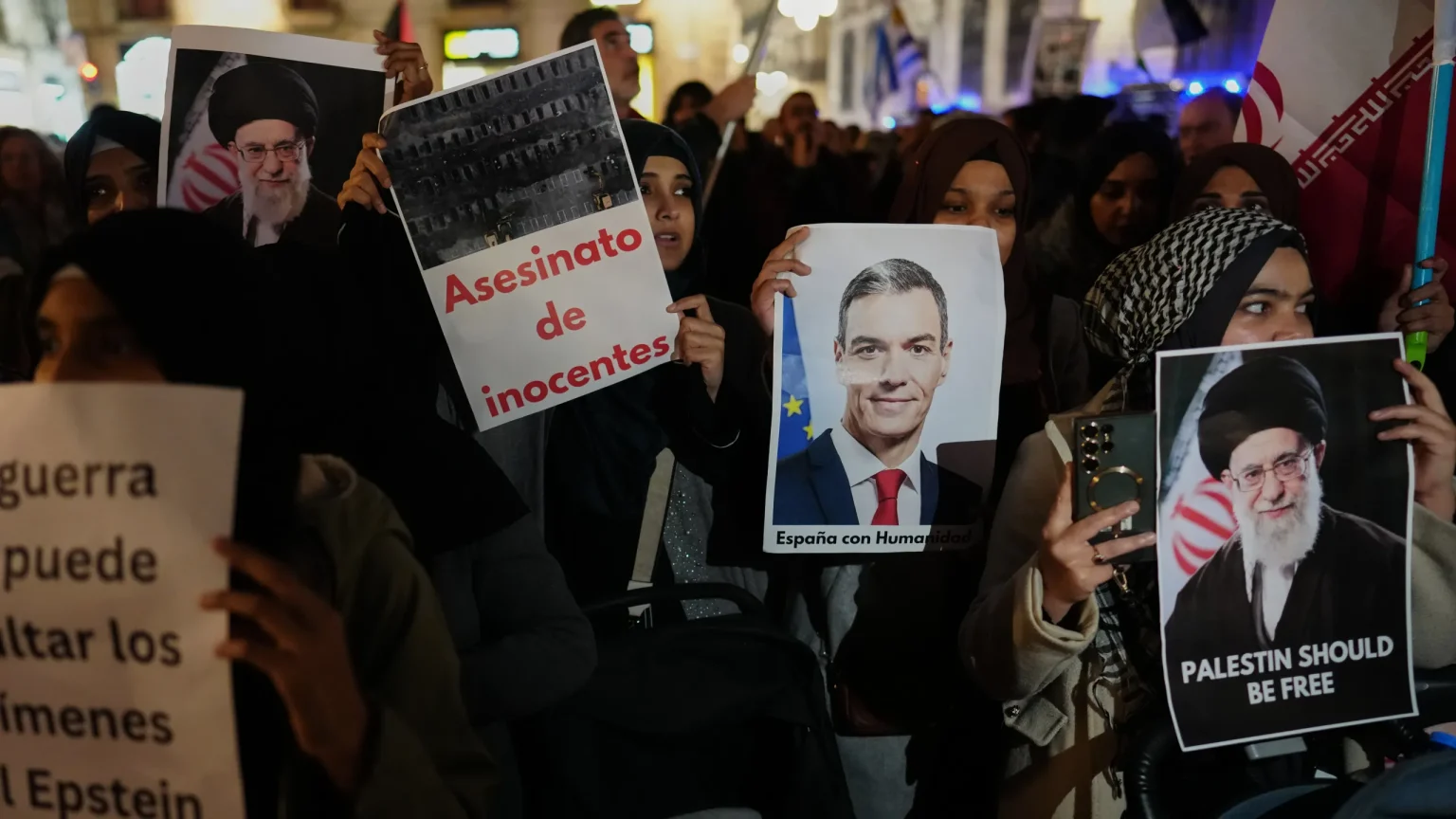 “Jo bombave”: Spanja merr një qëndrim që Evropa nuk po guxon ta marrë “Jo bombave”: Spanja merr një qëndrim që Evropa nuk po guxon ta marrë
