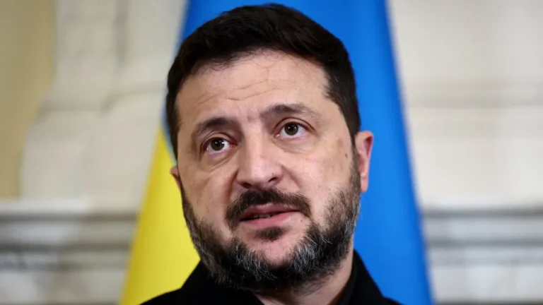 Lajme nga bota: Zelensky dënon kufizimet e Starlink; aksionet e çipave pësojnë rënie të ndjeshme